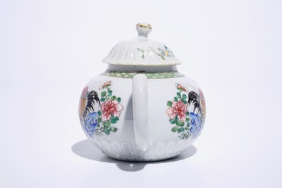 A Chinese famille rose rooster teapot, Yongzheng