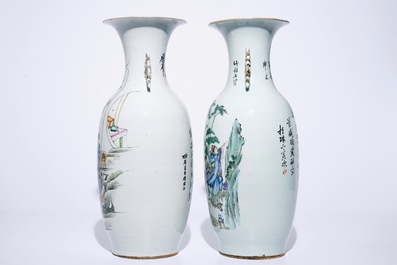 Twee grote Chinese famille rose vazen met kalligrafie, 19/20e eeuw