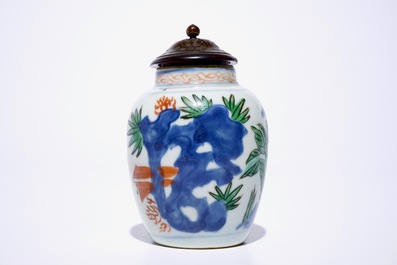 A small Chinese wucai jar with a by riding a kylin, Transitional period, Shunzhi