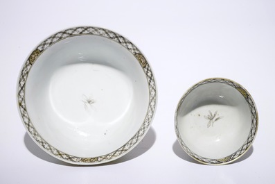 A Chinese grisaille, gilt and iron-red bowl with matching cup and saucer with roosters, Yongzheng