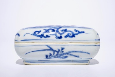 A Chinese blue and white betel nut box and cover, Ming, Wanli