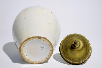 An unusual Dutch Delft blue and white tobacco jar inscribed &quot;De Hoop&quot;, with brass cover, 18th C.