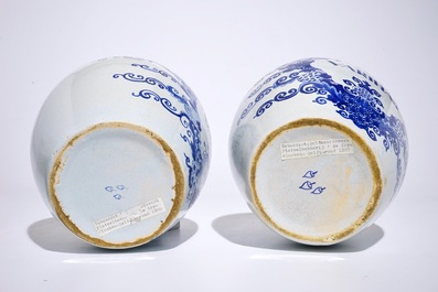 A pair of Dutch Delft blue and white tobacco jars with brass covers, 19th C.