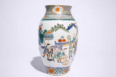 A Chinese famille verte ovoid jar with warriors, 19th C.