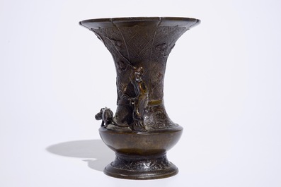 A Chinese bronze vase with applied figures, 19th C.
