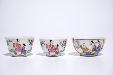 Drie Chinese famille rose koppen en schotels, w.o. &eacute;&eacute;n met mandarijns decor, Yongzheng/Qianlong