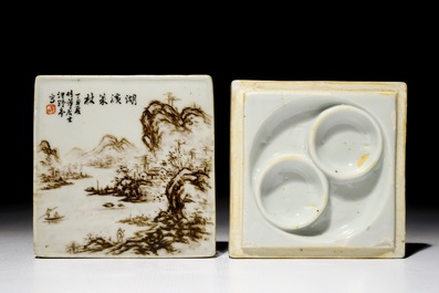 Deux bo&icirc;tes couvertes en porcelaine de Chine qianjiang cai, 19/20&egrave;m