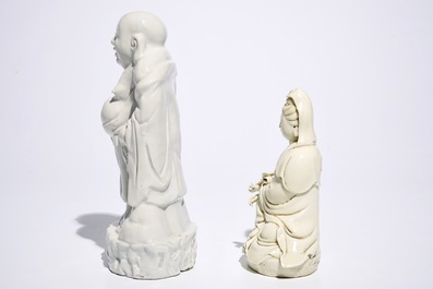 Two Chinese blanc de Chine Dehua figures of Buddha Hotei and Guanyin, 19/20th C.