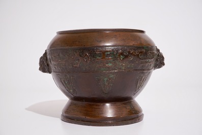 A Chinese bronze alms bowl, Xuande mark, 19/20th C.