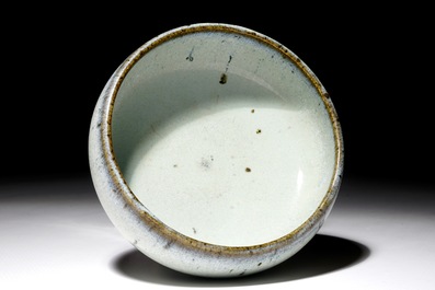A Chinese jun-type glazed bowl, 19/20th C.