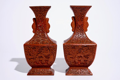 Une paire de vases en laque rouge sculpt&eacute;e, Chine, 19&egrave;me