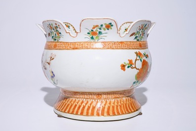 A large Chinese verte-imari monteith in 18th C. style, modern