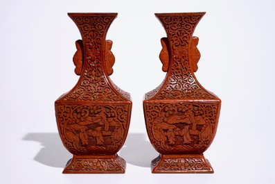 Une paire de vases en laque rouge sculpt&eacute;e, Chine, 19&egrave;me