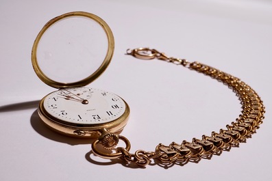 A 14k gold Swiss Invar pocket watch in original case, early 20th C.