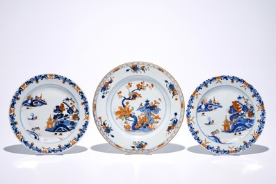 Eleven Chinese Imari-style plates, incl. a set of eight, a pair and one individual, Kangxi/Qianlong