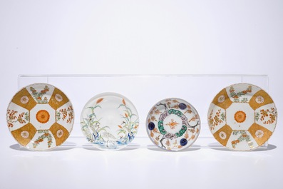 Un lot vari&eacute; en porcelaine de Chine et Japon, avec une th&eacute;i&egrave;re, quatre tasses et trois soucoupes, Kangxi et apr&egrave;s