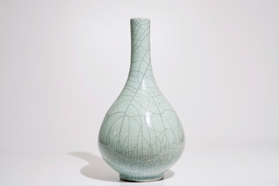 A Chinese monochrome celadon crackle glazed vase, 20th C.