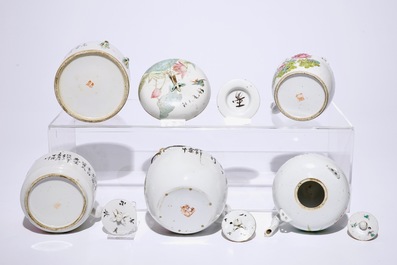A Chinese qianjiang cai cylindrical box and cover and four teapots, 19/20th C
