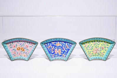 A Chinese Canton enamel sweetmeat set on tray, 19th C.