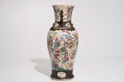 A Chinese famille rose Nanking crackle glaze vase, 19th C.