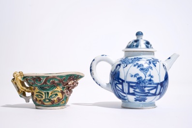 A blue and white Chinese teapot and cover and a verte biscuit libation cup, Kangxi