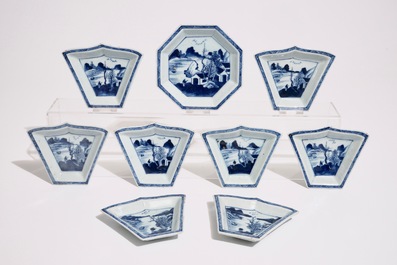 A complete nine-piece Chinese blue and white sweetmeat set, 19th C.