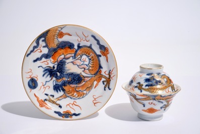 A Chinese Imari-style covered cup and saucer with dragons, Kangxi