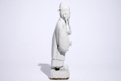 Een paar grote Chinese Dehua blanc de Chine figuren van onsterfelijken, 18/19e eeuw