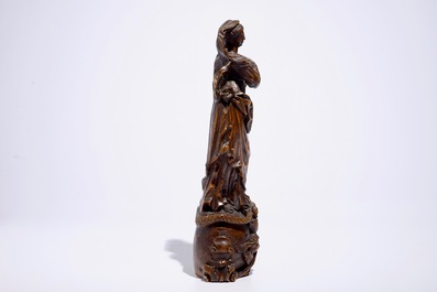 Une Vierge en buis sculpt&eacute;, Anvers, 16/17&egrave;me