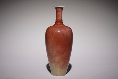 A Chinese monochrome copper-red vase, Kangxi mark, 19/20th C.