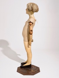 Een Franse mannequin met wassen hoofd van een meisje, Pierre Imans, Parijs, ca. 1920