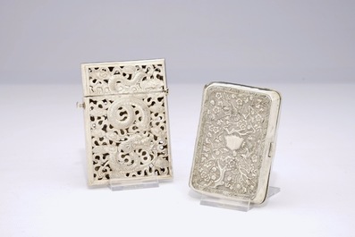 A Chinese silver card box and a cigarette case, 19/20th C.