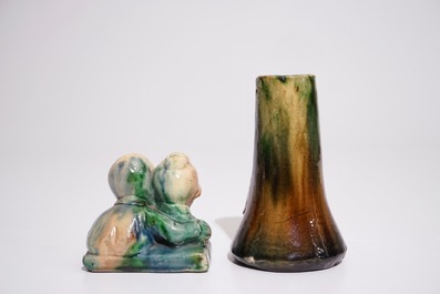 Une grande collection de poterie flamande, influence Art Nouveau, 20&egrave;me