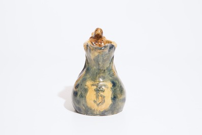 Un pichet Art Nouveau et deux figures en poterie flamande, prob. ateliers de Vandevoorde, 20&egrave;me