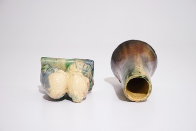 Une grande collection de poterie flamande, influence Art Nouveau, 20&egrave;me