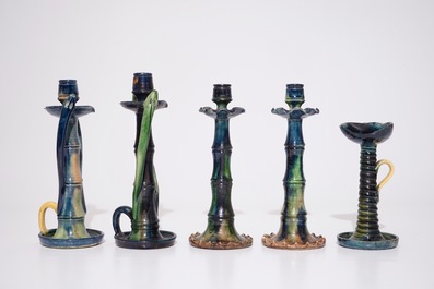 Une grande collection de poterie flamande, influence Art Nouveau, 20&egrave;me
