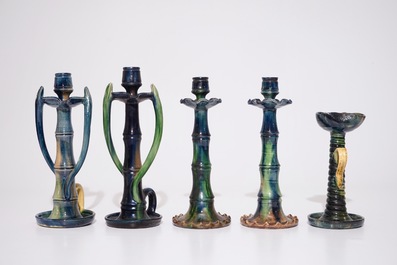 Une grande collection de poterie flamande, influence Art Nouveau, 20&egrave;me