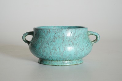 Een Chinese wierookbrander met robin's egg glazuur, Yongzheng merk, 19/20e eeuw
