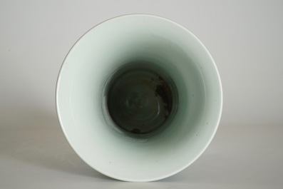 A Chinese blue and white gu vase in the Transitional style, 19/20th C.