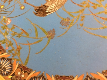 Une paire de plats aux oiseaux en cloisonn&eacute; de Japon, Meiji, 19&egrave;me