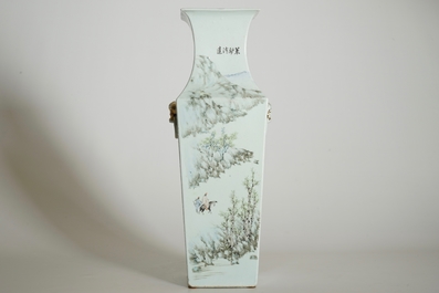 Un vase de forme carr&eacute;e en porcelaine de Chine qianjiang cai sign&eacute; Ma Qing Yun, 19/20&egrave;me