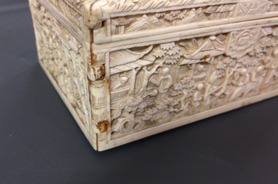 A rectangular Chinese carved ivory casket, Canton, 19th C.