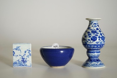 A blue and white Chinese altar vase, Qianlong mark, a triangular seal and a monochrome bowl, 19/20th C.