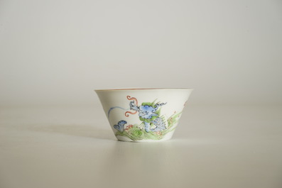 A Chinese eggshell &quot;Dragon and phoenix&quot; wine cup, Yongzheng