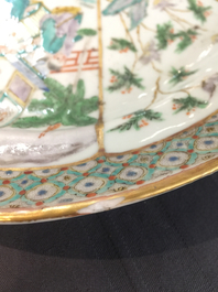 Trois grands plats ovales en porcelaine de Chine famille verte de Canton, 19&egrave;me