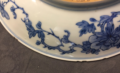 A very fine Chinese blue and white landscape plate, Kangxi, ca. 1670