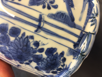 Une paire de bols &agrave; corbeau en porcelaine de Chine bleu et blanc, Ming, Wanli