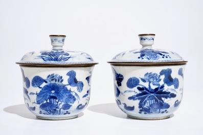 A pair of Chinese blue and white covered &quot;Bleu de Hue&quot; Vietnamese market bowls, Yu mark, 19/20th C.