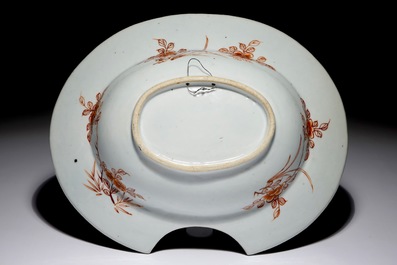 A Chinese famille rose shaving bowl with floral design, Qianlong