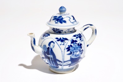 A Chinese blue and white Long Eliza teapot, Yu mark, Kangxi